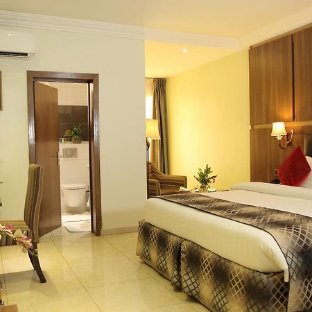 Grand Pela Hotel & Suites Abuja Exteriér fotografie