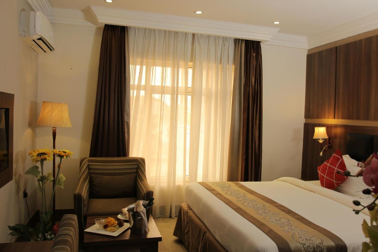 Grand Pela Hotel & Suites Abuja Exteriér fotografie