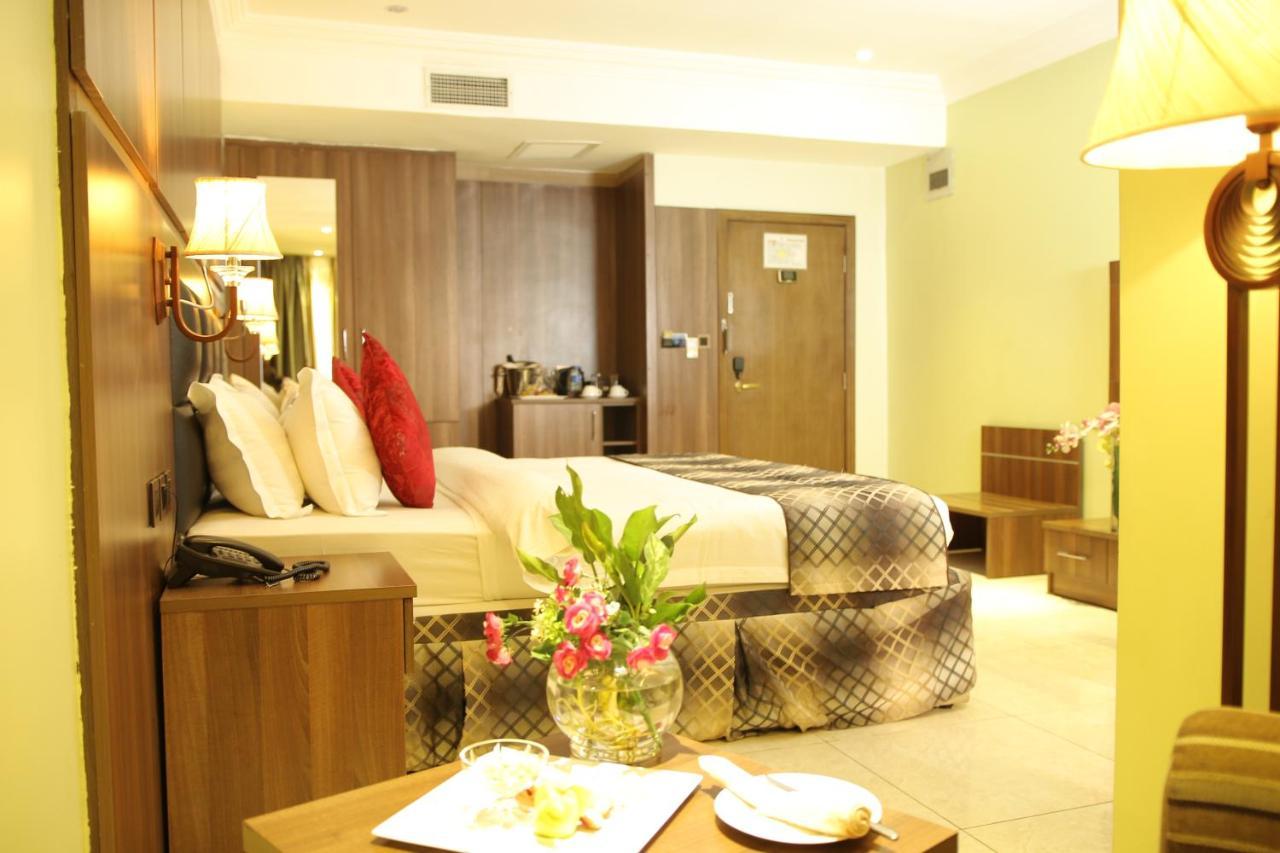 Grand Pela Hotel & Suites Abuja Exteriér fotografie