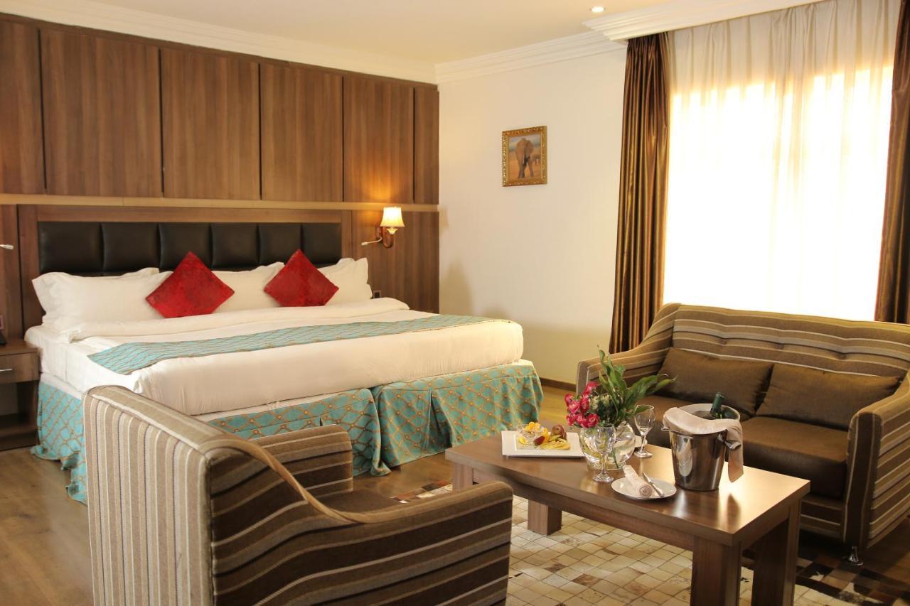 Grand Pela Hotel & Suites Abuja Exteriér fotografie