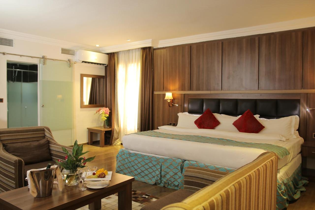 Grand Pela Hotel & Suites Abuja Exteriér fotografie
