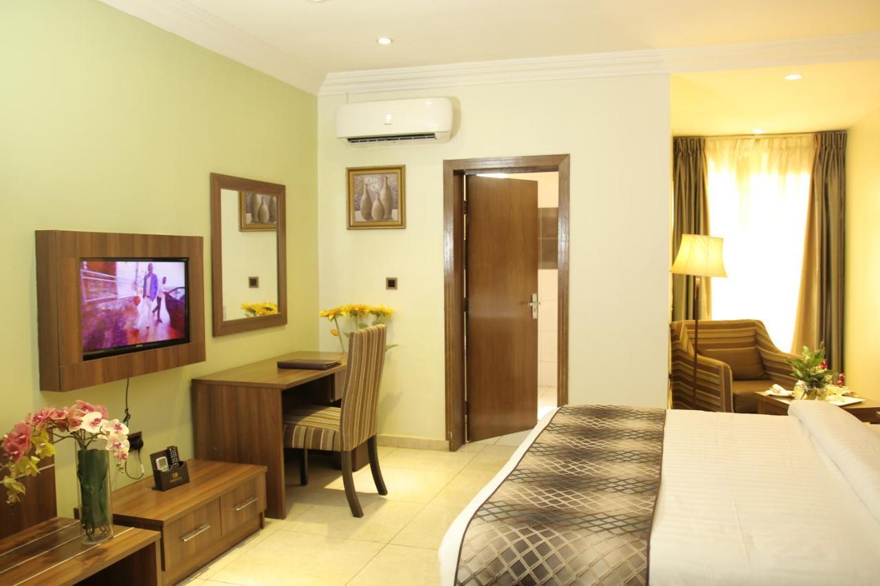 Grand Pela Hotel & Suites Abuja Exteriér fotografie