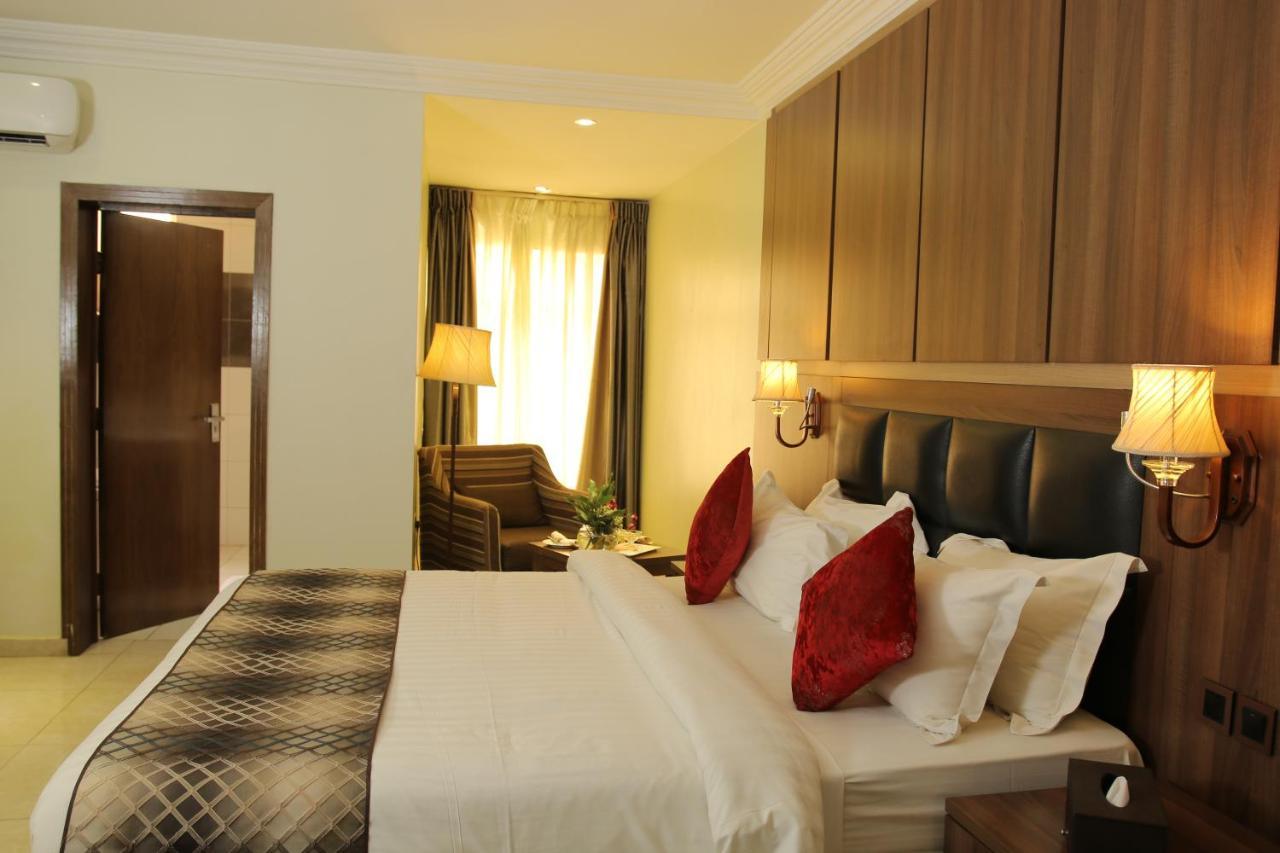 Grand Pela Hotel & Suites Abuja Exteriér fotografie