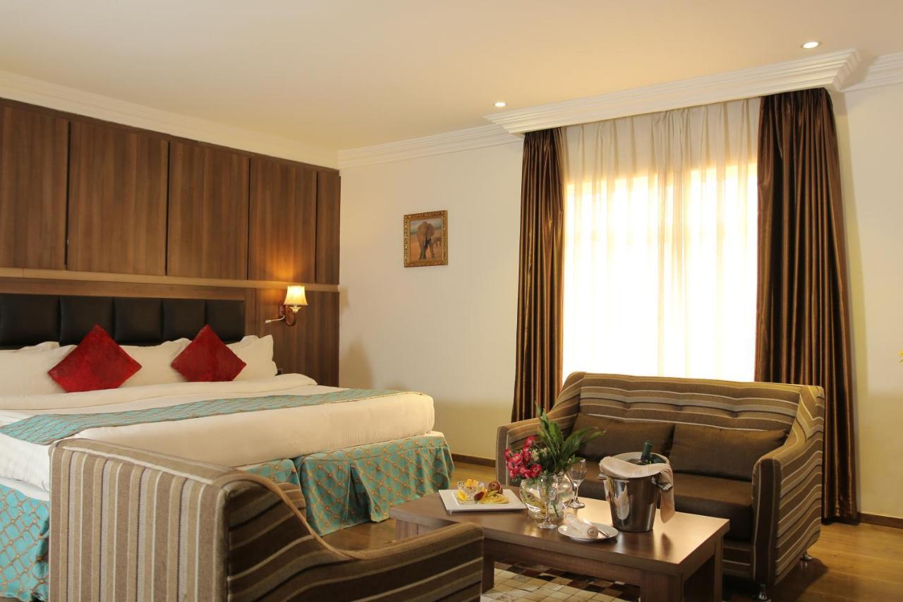 Grand Pela Hotel & Suites Abuja Exteriér fotografie