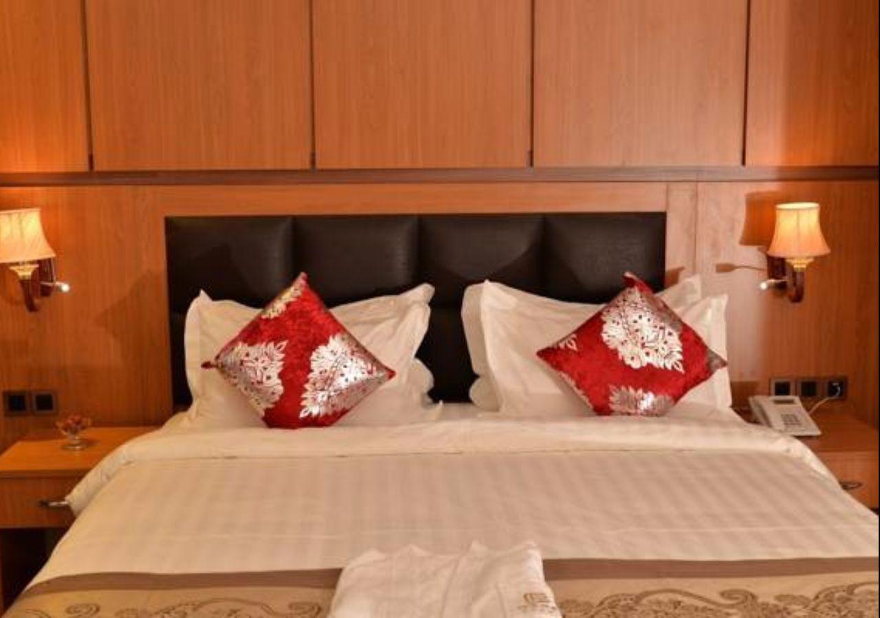 Grand Pela Hotel & Suites Abuja Exteriér fotografie